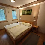 House Sebanc Lägenhet