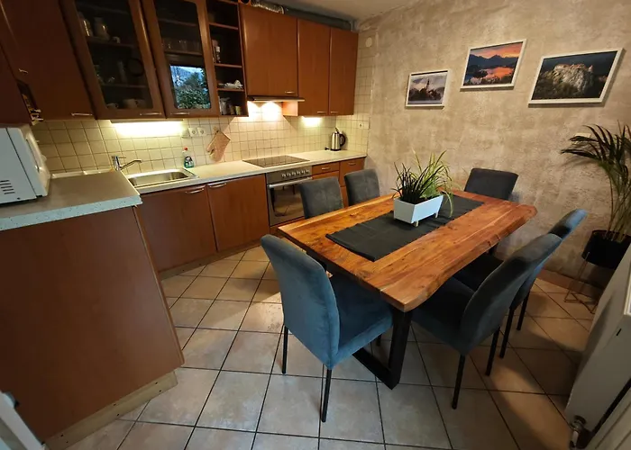 House Sebanc アパート ブレッド